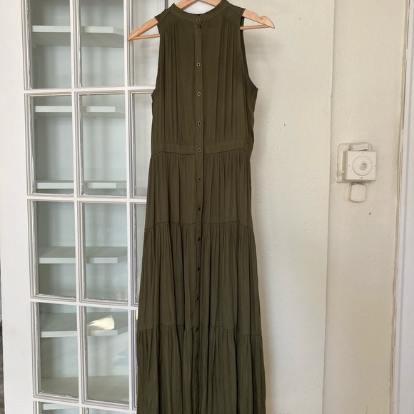 Banana Republic | Dresses | Banana Republic Hunter Green Silk Maxi Dress Incredible Fit And Versatility | Poshmark Banana Republic | Dresses | Banana Republic Hunter Green Silk Maxi Dress Incredible Fit And Versatility | Poshmark